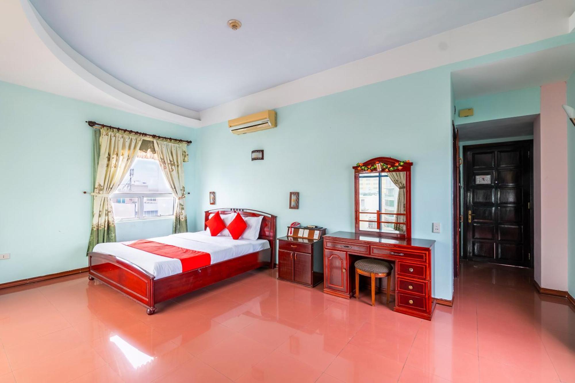 Super Oyo 266 Golden Gate Hotel Da Nang Exterior photo